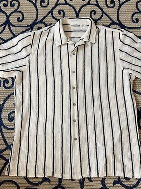 Men's Striped Short-Sleeve Button-Down Shirt in Cream and Black